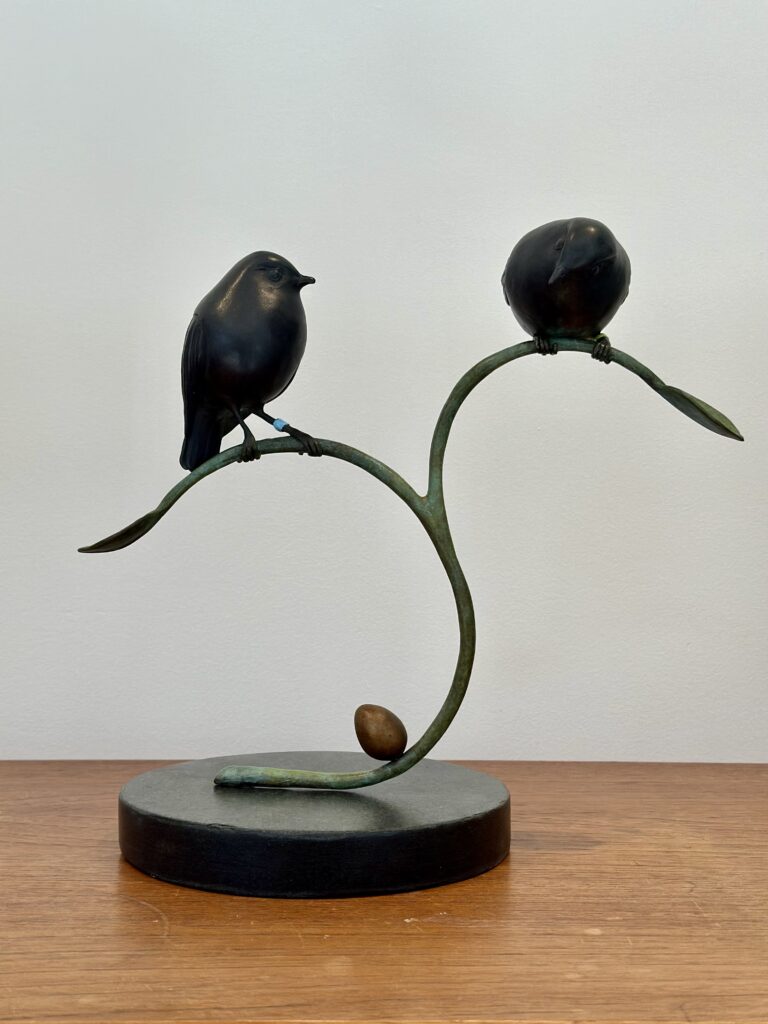 Sculpture Love Birds